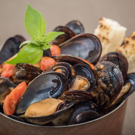 Una Hotels T Hotel Cagliari Ngoại thất bức ảnh