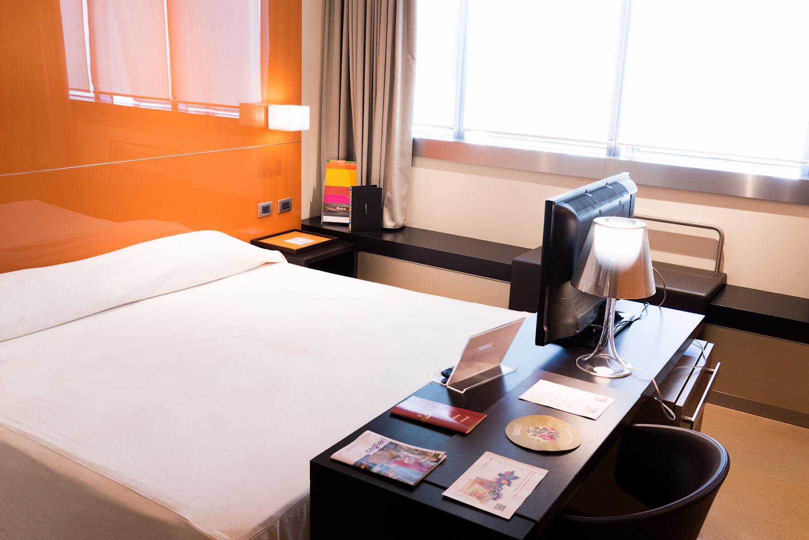 Una Hotels T Hotel Cagliari Ngoại thất bức ảnh