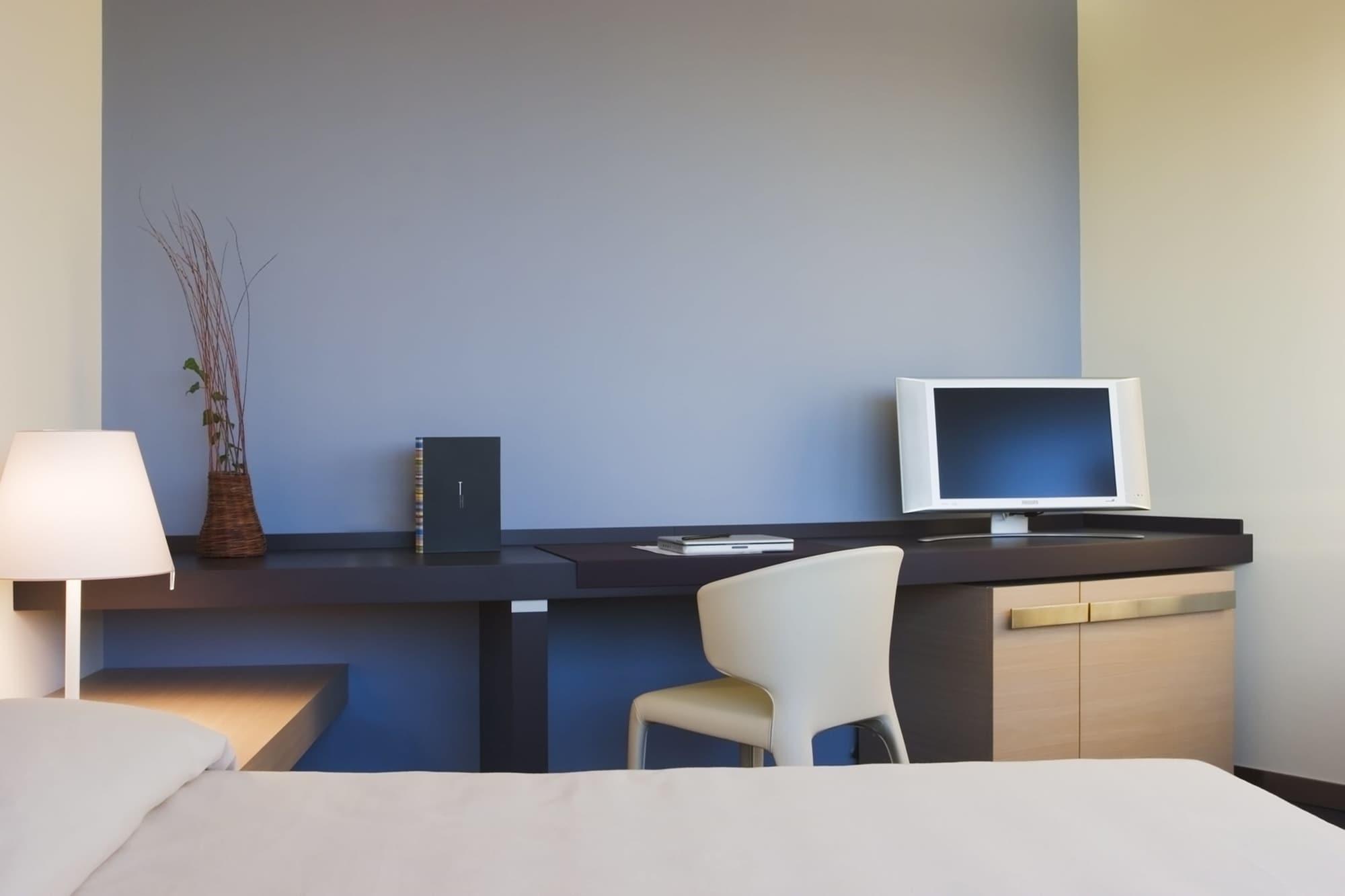 Una Hotels T Hotel Cagliari Ngoại thất bức ảnh